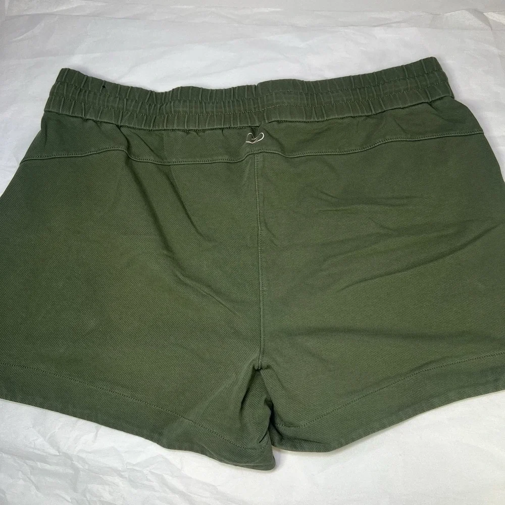 CALIA Women's Medium Green Athletic Shorts Pockets‎ Drawstring Elastic Waist